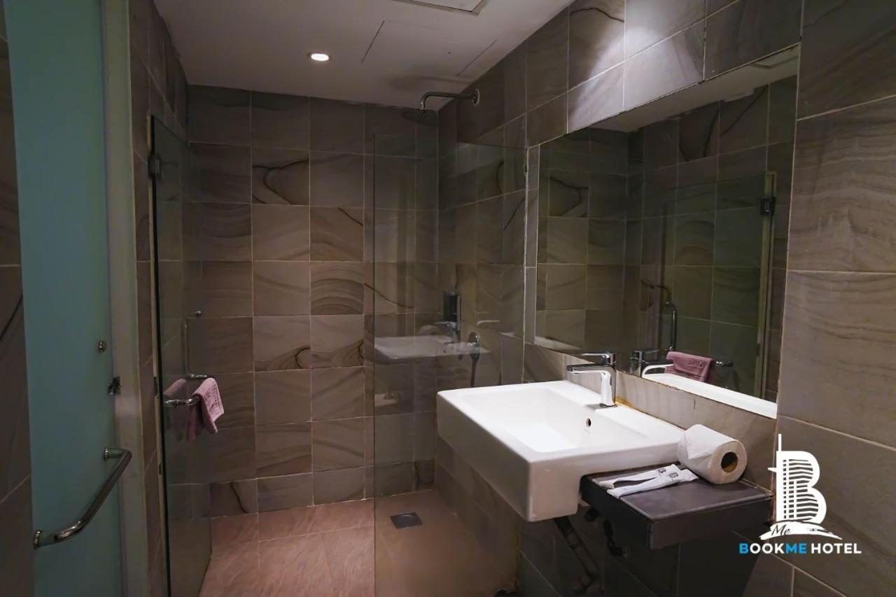 Bookme Hotel 조호르 바루 외부 사진